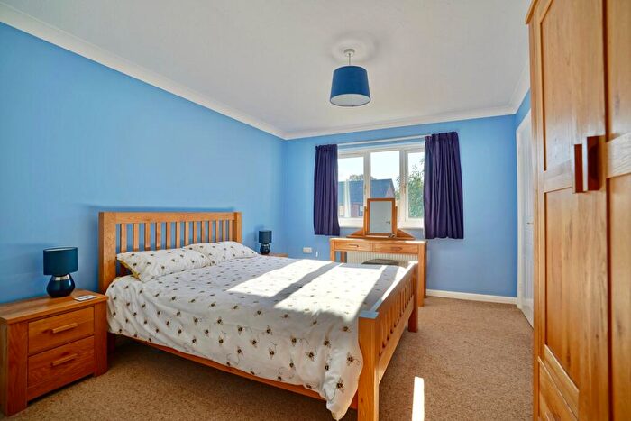 4 Bedroom Detached House For Sale In Sparrowhawk Way, Hartford, Huntingdon, PE29