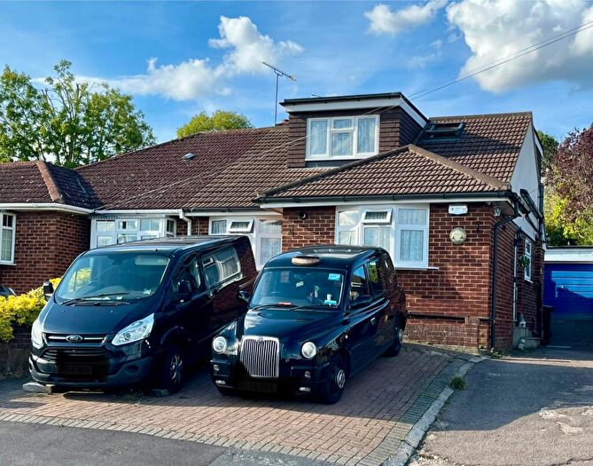 4 Bedroom Semi-Detached House For Sale In Shooters Drive, Nazeing, EN9