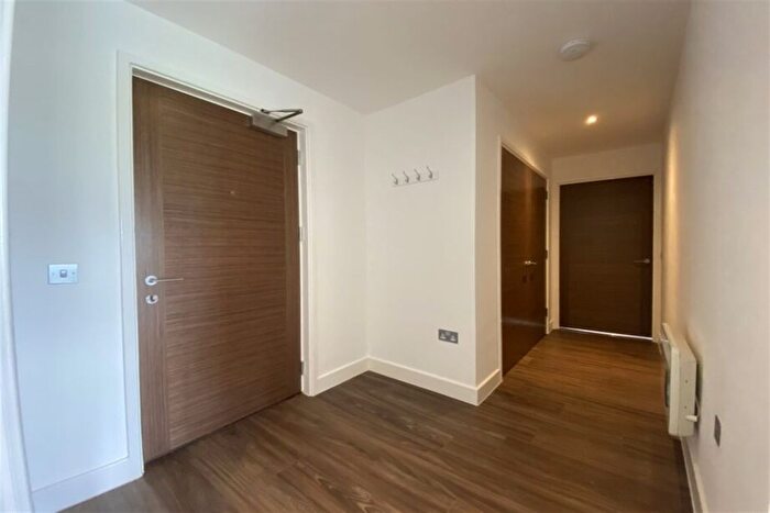 2 Bedroom Flat To Rent In St. Vincent Street, B16