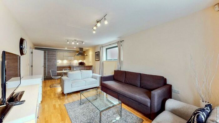 2 Bedroom Apartment To Rent In Crowder Street, E1