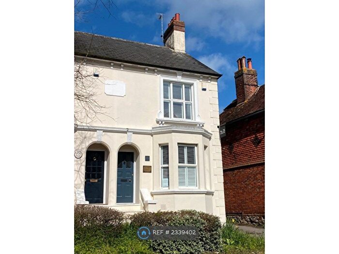 1 Bedroom Flat To Rent In High Street, Lenham, Maidstone, ME17