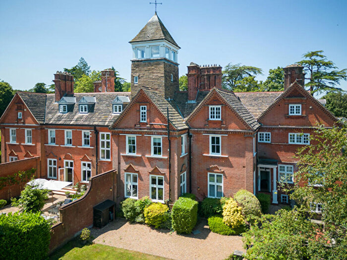 2 Bedroom Apartment For Sale In The Bell Tower, Ranmore Manor, RH5