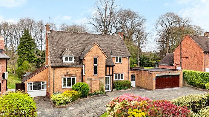 5 Bedroom Detached House For Sale In Tamworth Road, Sutton Coldfield, West Midlands, B75