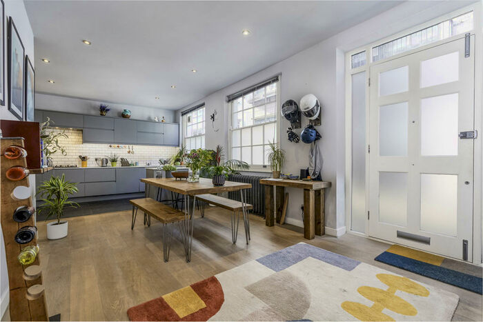 2 Bedroom Apartment To Rent In Blackstock Mews, N4