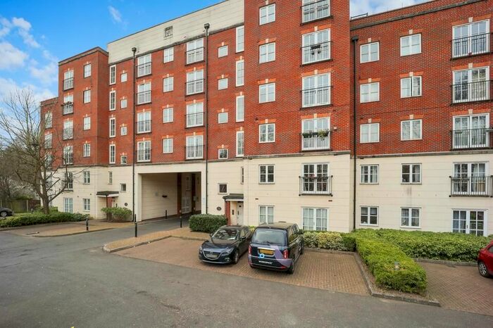 2 Bedroom Flat To Rent In Lordship Lane, London, SE22