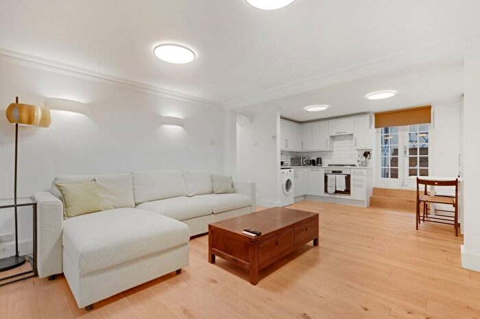 1 Bedroom Flat To Rent In Hermit Street, Clerkenwell, London, EC1V