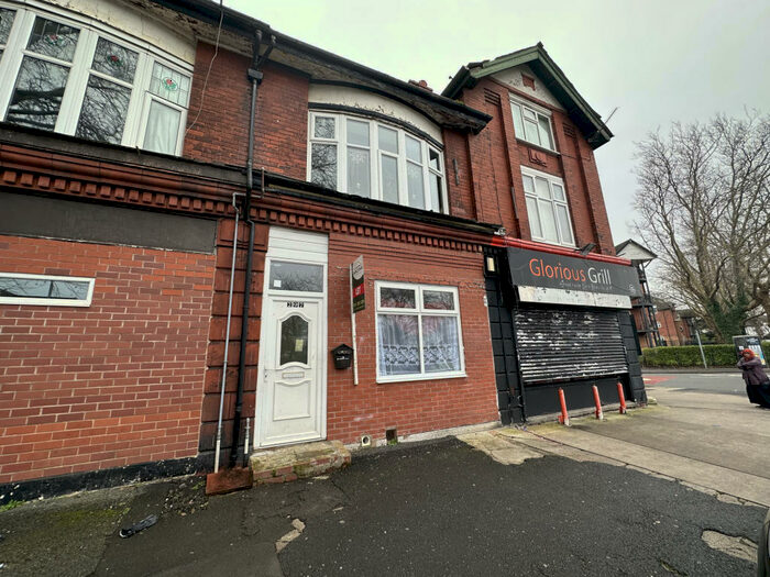 2 Bedroom Flat To Rent In Slade Lane, Manchester, M19