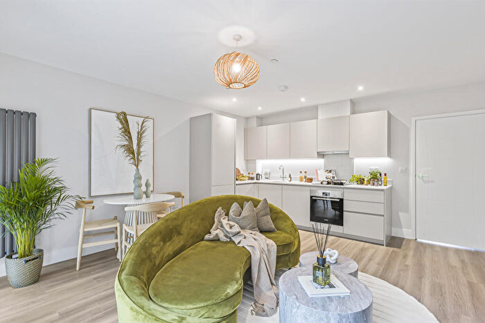 2 Bedroom Apartment For Sale In Edison House, Campfield Road, St. Albans, Hertfordshire, AL1