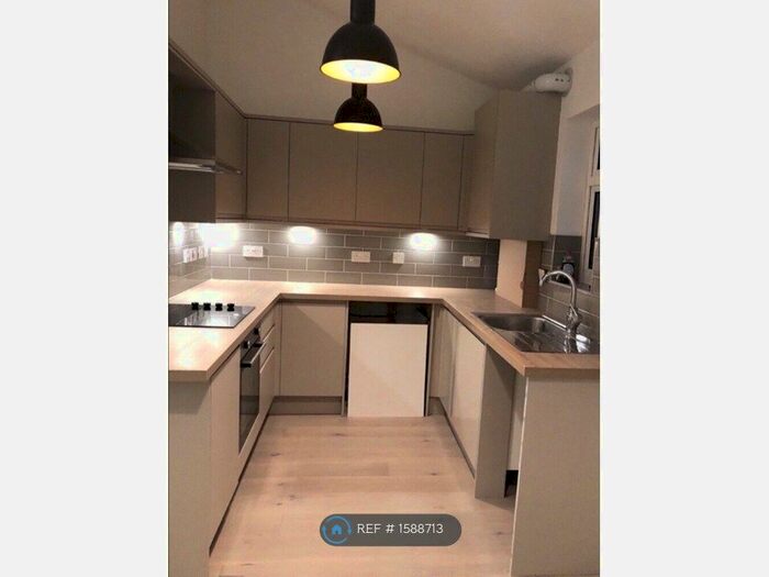 2 Bedroom Terraced House To Rent In Stapleton, Bristol, BS16