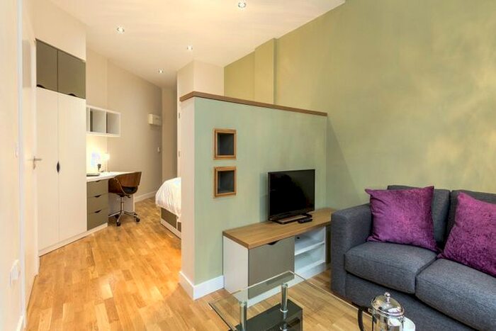 Studio To Rent In Queen Street, Leeds, LS1