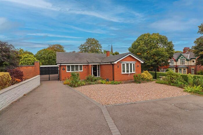 3 Bedroom Detached Bungalow For Sale In Park Avenue, Ilkeston, DE7