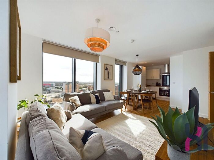 2 Bedroom Flat To Rent In Michigan Point Tower D, Michigan Avenue, M50