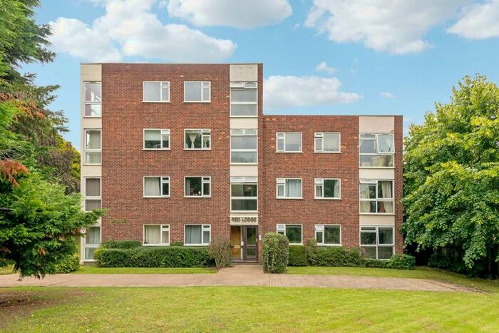 2 Bedroom Flat To Rent In Hillside Road, London, W5