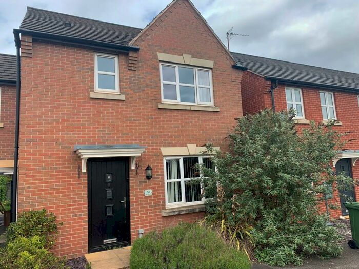 4 Bedroom Semi-Detached House To Rent In East Street, Warsop Vale, Mansfield, NG20
