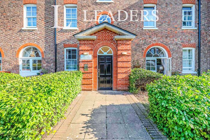1 Bedroom Flat To Rent In St Marys House, PO3