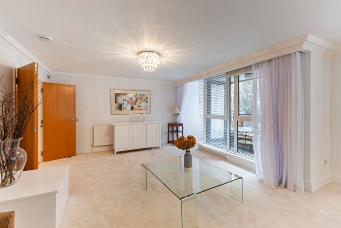 2 Bedroom Apartment To Rent In Drayton Gardens London, SW10