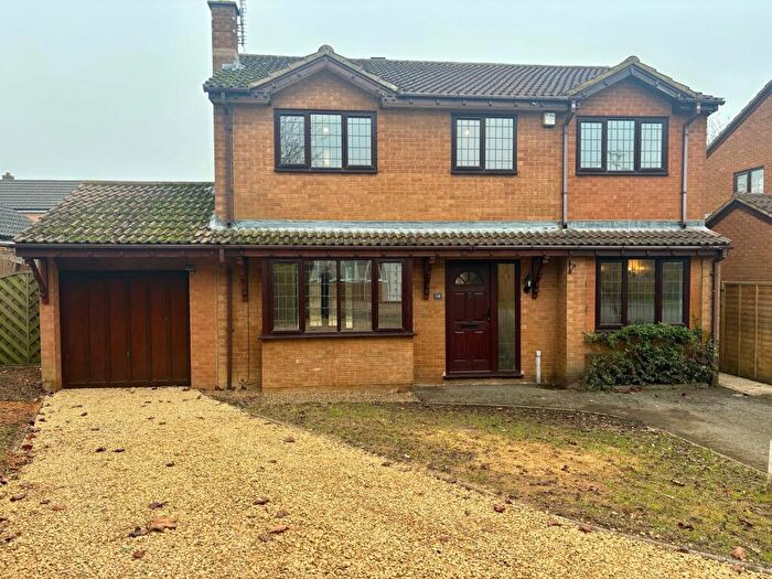 4 Bedroom Detached House To Rent In Quantock Close, Barton Seagrave, NN15