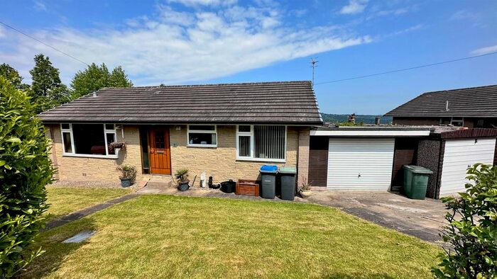 2 Bedroom Detached Bungalow To Rent In Oaklands, Idle, Bradford, BD10