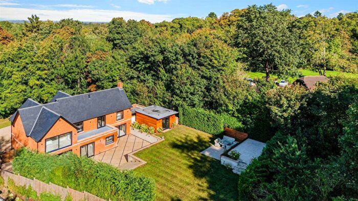 4 Bedroom Detached House For Sale In Cunliffe Close, Headley, KT18