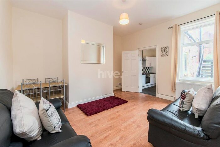 2 Bedroom Flat To Rent In Trewhitt Road, Heaton, Newcastle Upon Tyne, NE6