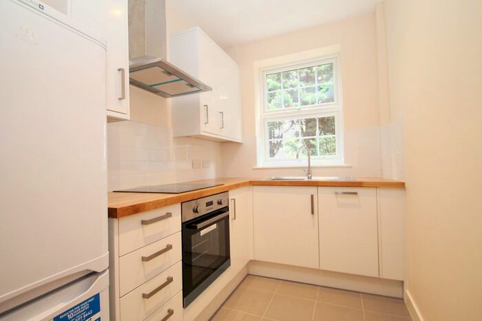 1 Bedroom Flat To Rent In Springfield House, Hayes End Road, Hayes, Greater London, UB4