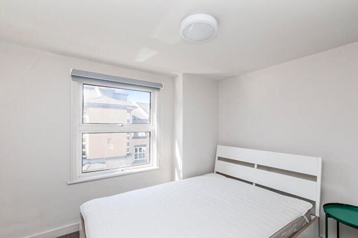 1 Bedroom House Of Multiple Occupation To Rent In Southover Street, Brighton, BN2
