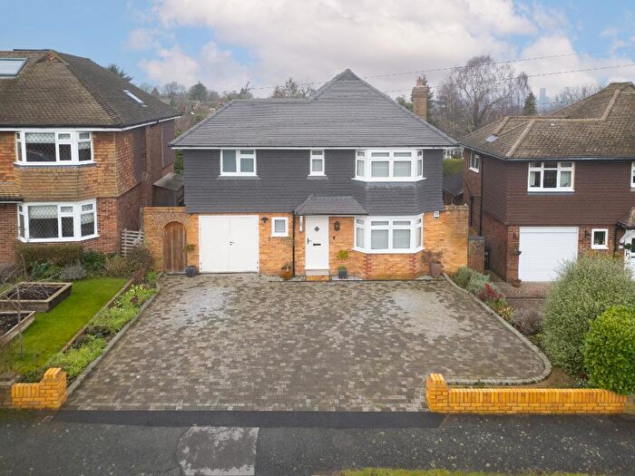 4 Bedroom Detached House For Sale In Morley Road, Sanderstead, Surrey, CR2