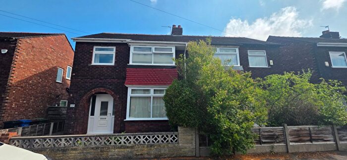 3 Bedroom Semi-Detached House To Rent In Maxwell Avenue, Stockport, SK2