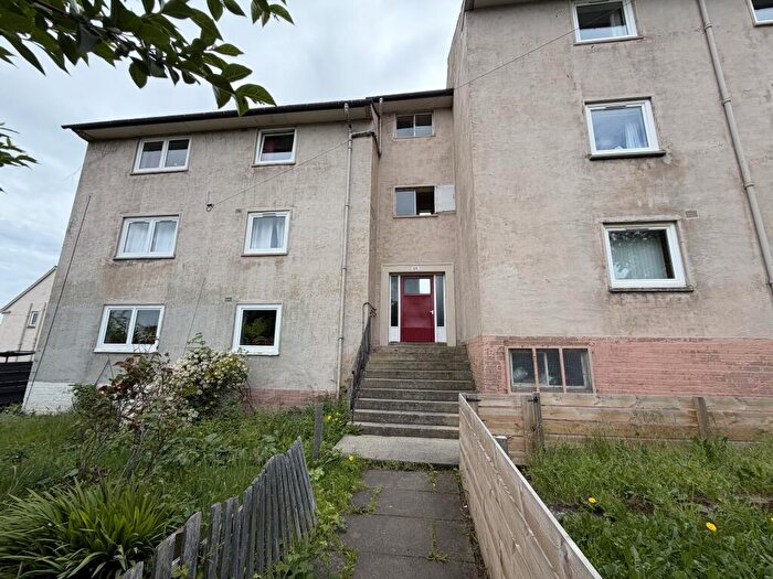 2 Bedroom Flat For Sale In / Glenvarloch Crescent, Liberton, Edinburgh, EH16