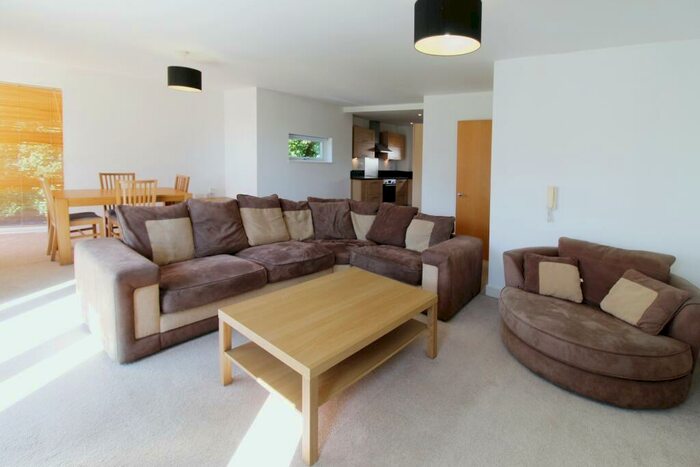 2 Bedroom Apartment To Rent In Jefferson, Nell Lane, Didsbury, M20