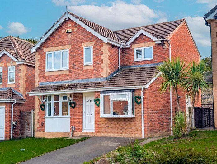 3 Bedroom House For Sale In St. Thomas Gardens, Bradley, Huddersfield, HD2