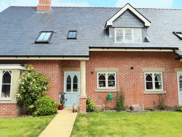 2 Bedroom Apartment To Rent In The Mews, New Court Gardens, Retford, DN22