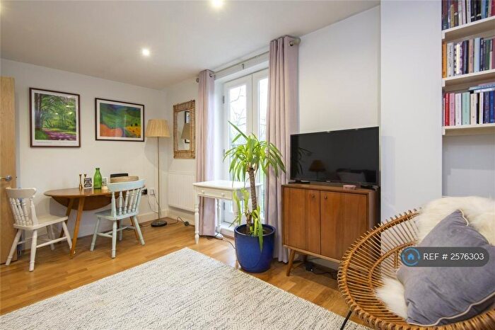 1 Bedroom Flat To Rent In Cadogan Terrace, London, E9