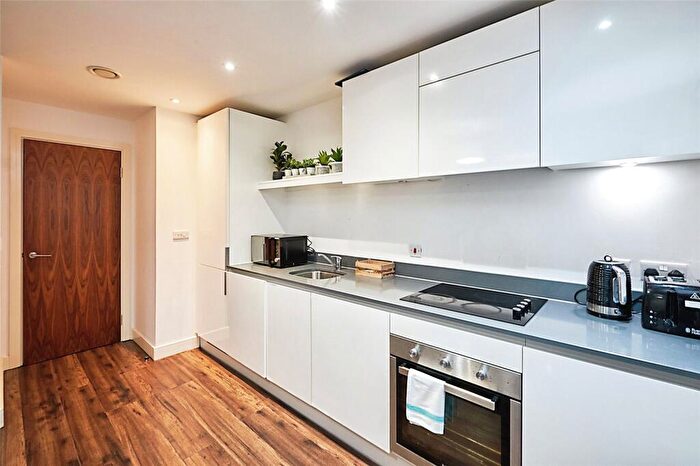 2 Bedroom Apartment To Rent In Broadway Residences, Broad Street, Birmingham, West Midlands, B15