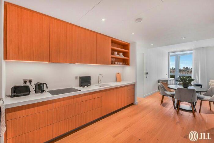 2 Bedroom Flat To Rent In Prospect Way, London, SW11