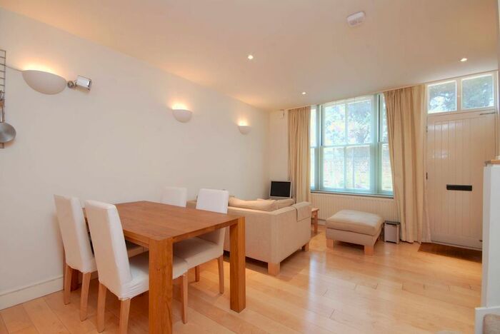 2 Bedroom Mews To Rent In Mcleods Mews, South Kensington, London, SW7