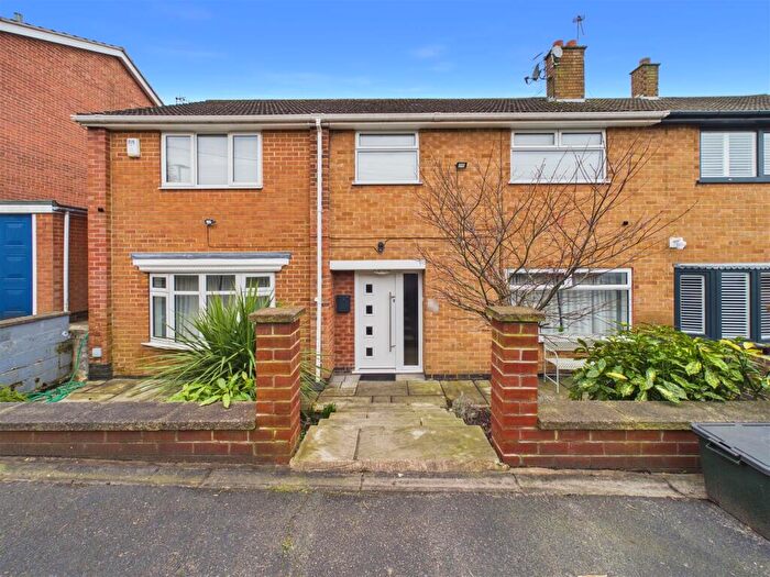 4 Bedroom House To Rent In Clumber Avenue, Mapperley, Nottingham, NG3