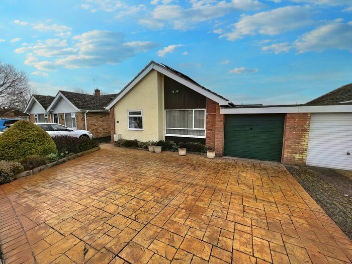3 Bedroom Detached Bungalow To Rent In Scott Road, Bury St. Edmunds, IP31