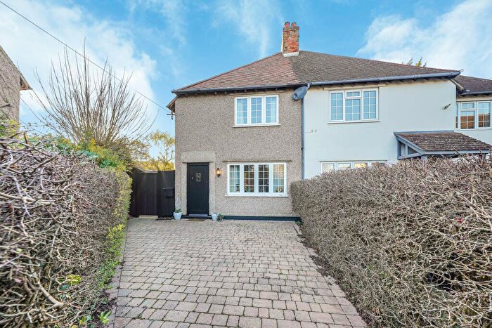 3 Bedroom Semi Detached House For Sale In Kingsmead Hill, Harlow, CM19