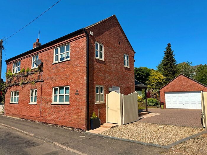 4 Bedroom Detached House For Sale In High Street, Ravensthorpe, NN6