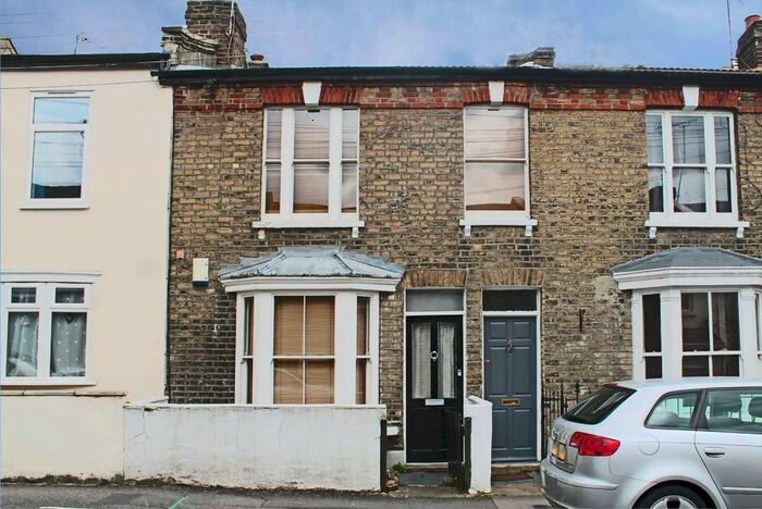 2 Bedroom Property To Rent In Bedford Road, London, W13
