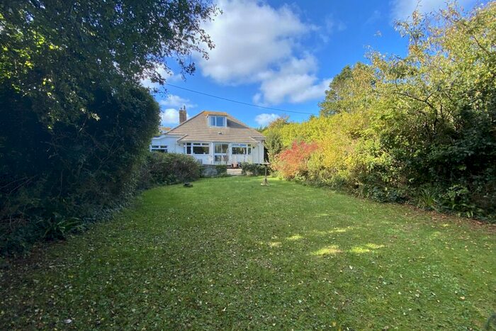 4 Bedroom Bungalow For Sale In Pedlars Down, Wadebridge, PL27