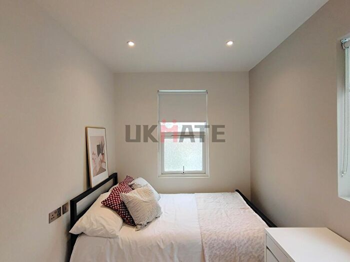 1 Bedroom Flat To Rent In Villiers Road, KT1