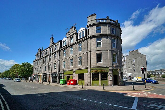 2 Bedroom Flat To Rent In Skene Street, Flat, First Floor, AB10