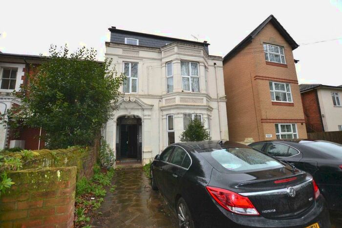 2 Bedroom Flat To Rent In London Road, Reading, RG1