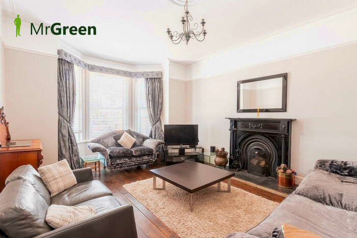 5 Bedroom Detached House To Rent In Southwood Avenue, BH6