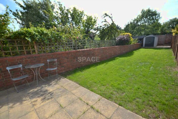 5 Bedroom Terraced House To Rent In St. Bartholomews Road, Reading, RG1