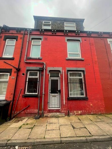 3 Bedroom Terraced House To Rent In Cedar Place, Armley, Leeds, LS12