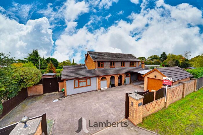 5 Bedroom Detached House For Sale In Turnpike Piece, The Ridgeway, Astwood Bank, Redditch, B96