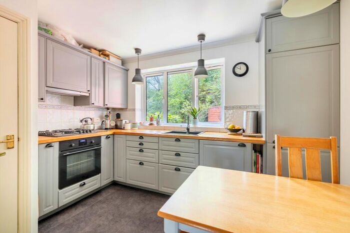 2 Bedroom Detached Bungalow For Sale In Bricklands, Crawley Down, RH10